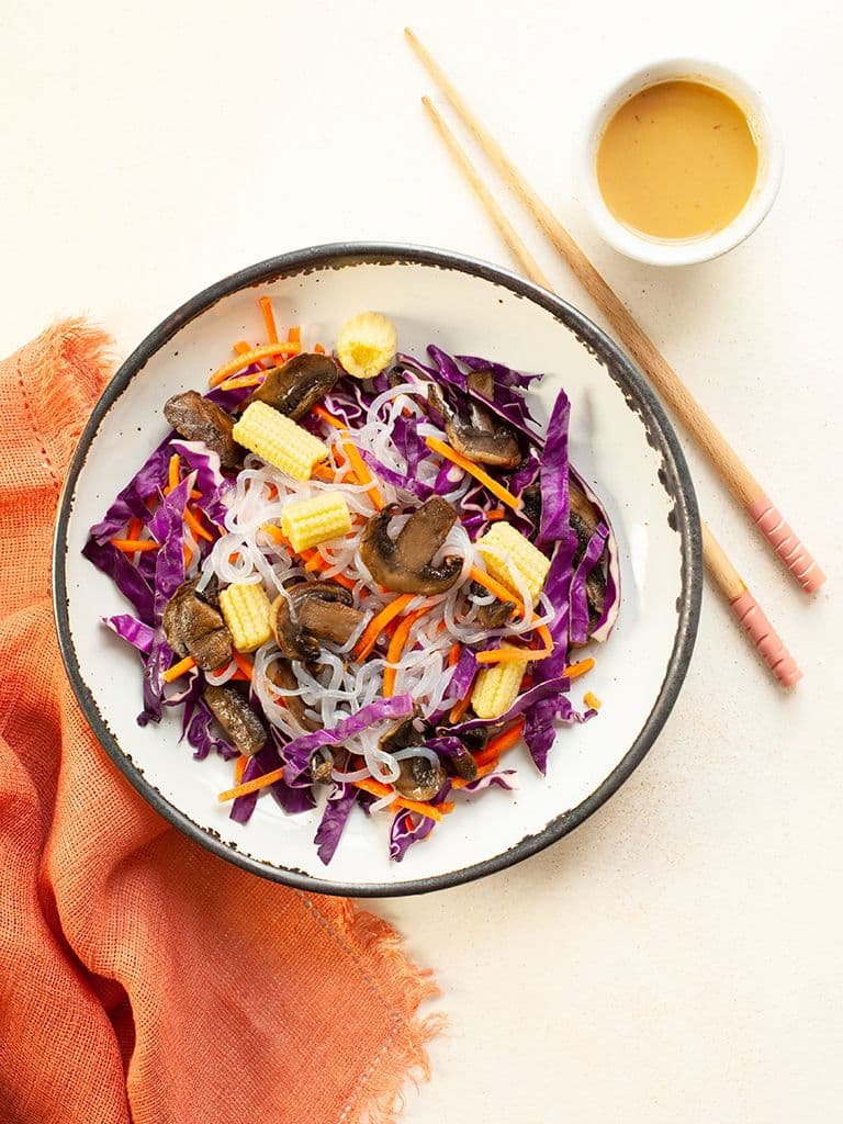 Crunchy Thai peanut bowl